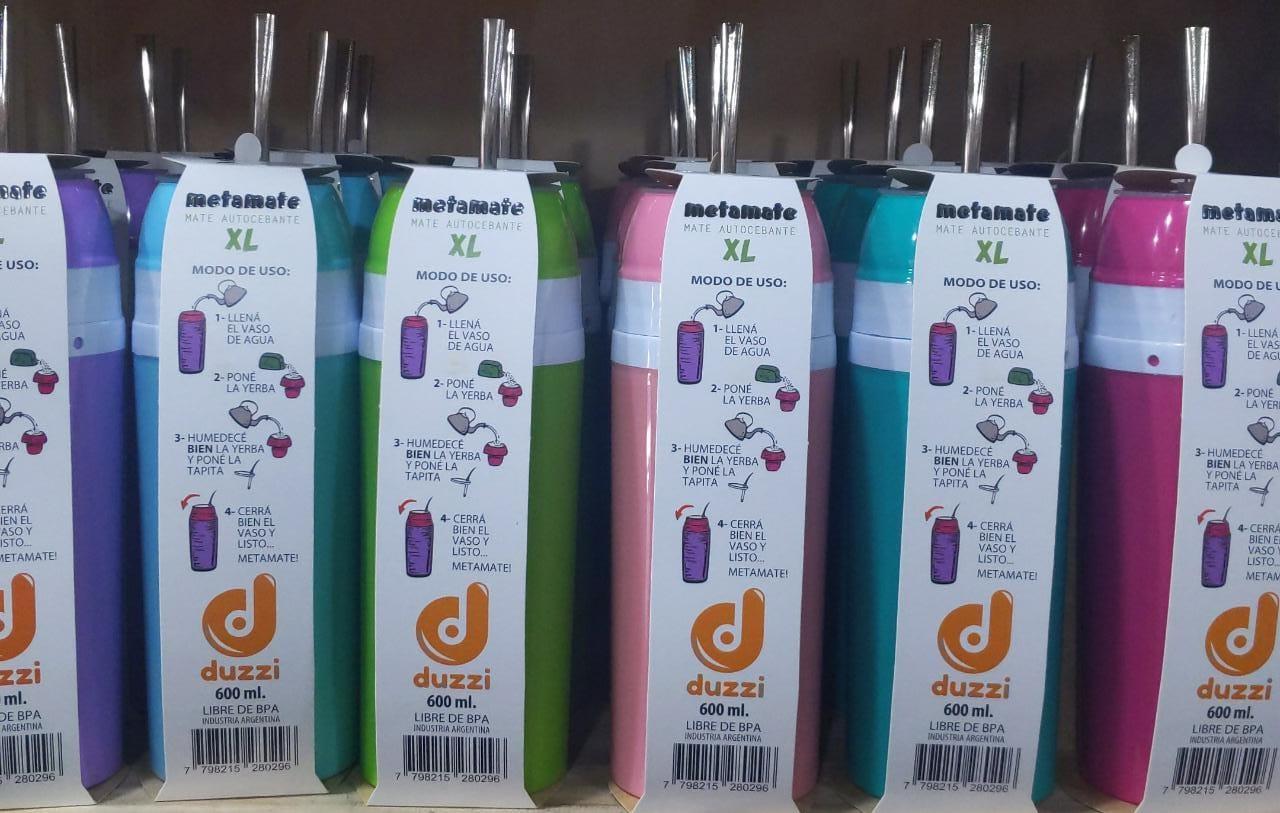 CIMARRON METAMATES-1071-600ML AUTOCEBANTES PLASTICO VARIOS COLORES C/BOMBILLA METAL