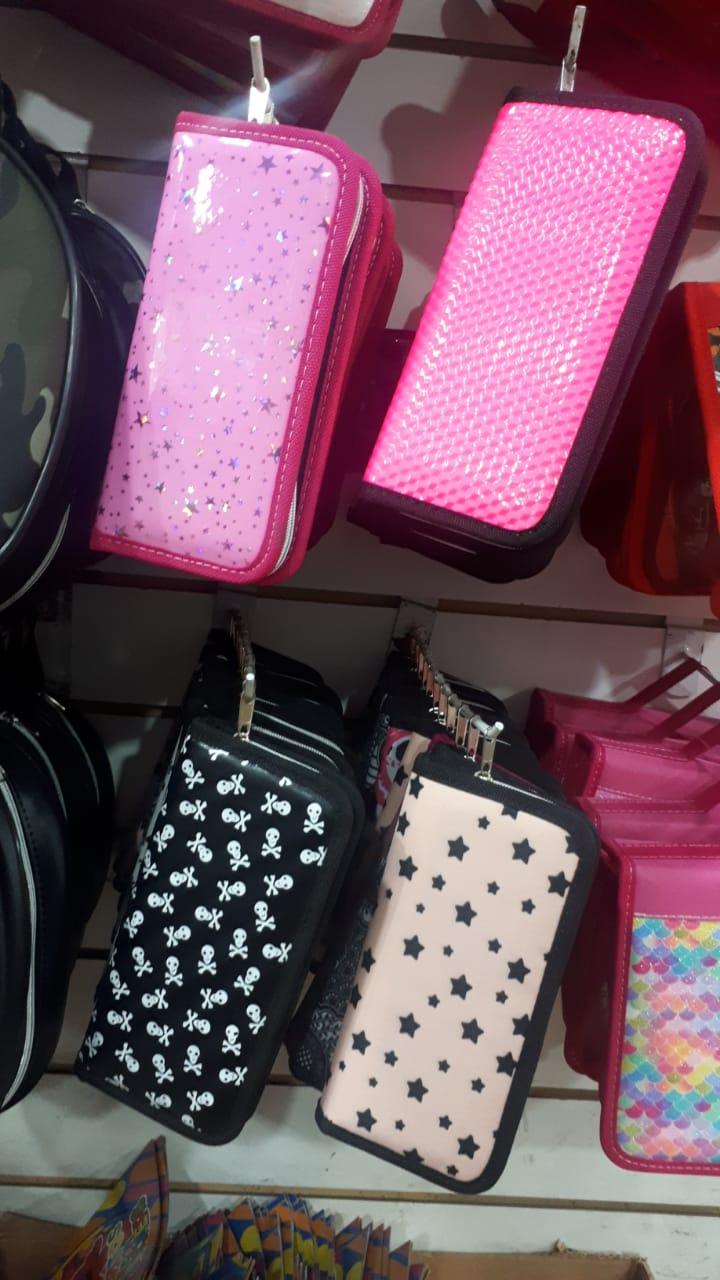 JN-CARTUCHERAS / BILLETERAS MUJERCITA        SECUNDARIA