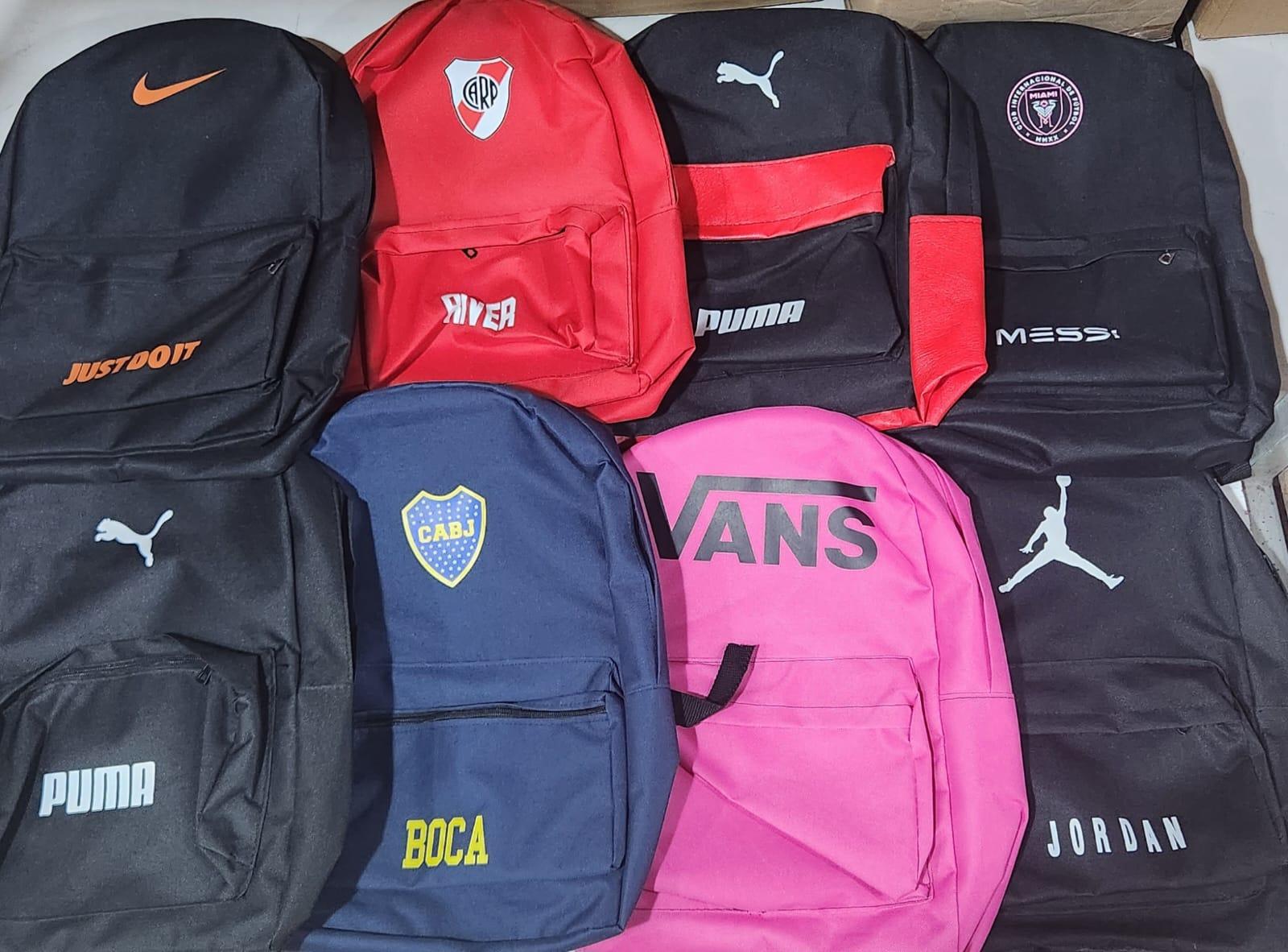 MOCHILAS 18 PULGADAS ESTAMPADAS 45X30X10CM