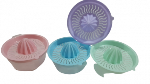 MIS EXPRIMIDOR -0983- 1.2LT PLASTICOS PASTEL EXPRIMIDORES PLASTICAS ALTO 9 DIAM 13.5 CM